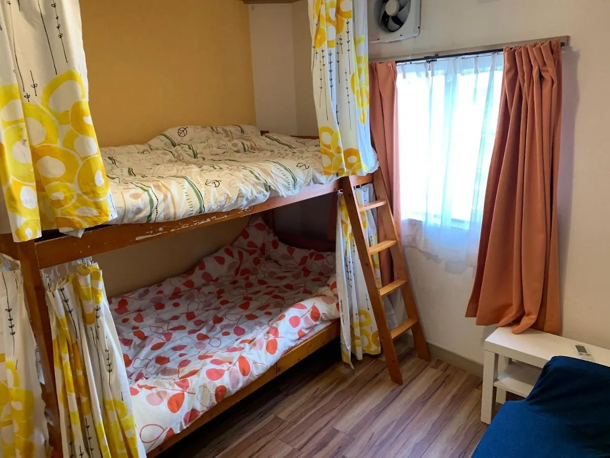Deer Hostel Osaka Namba 0*,