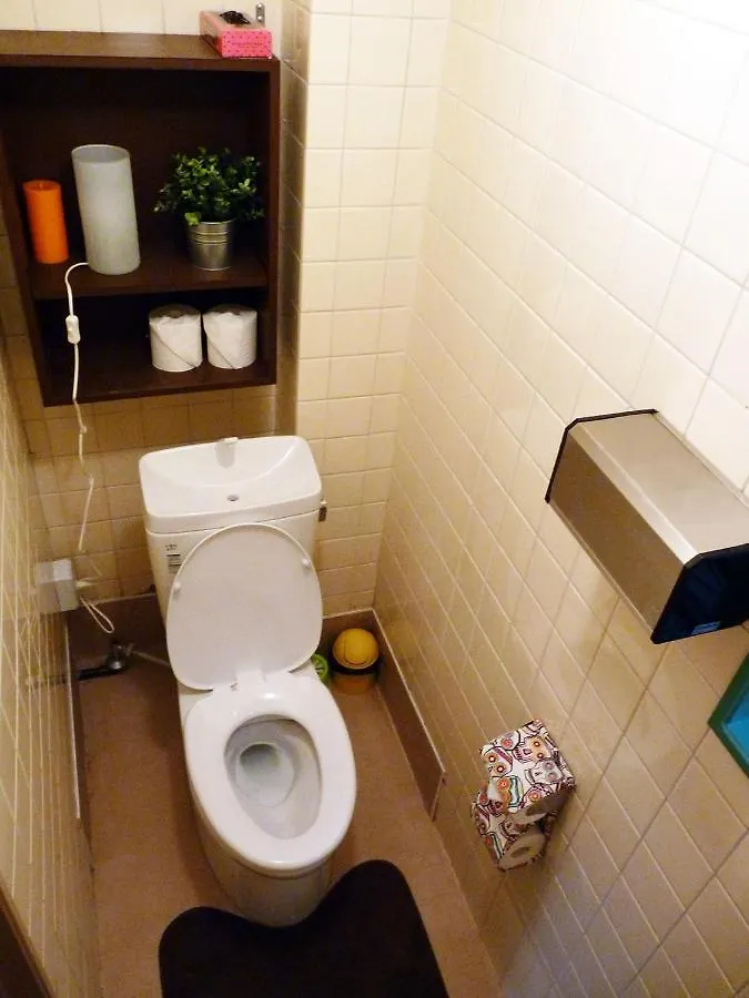 Deer Hostel Osaka Namba 0*,