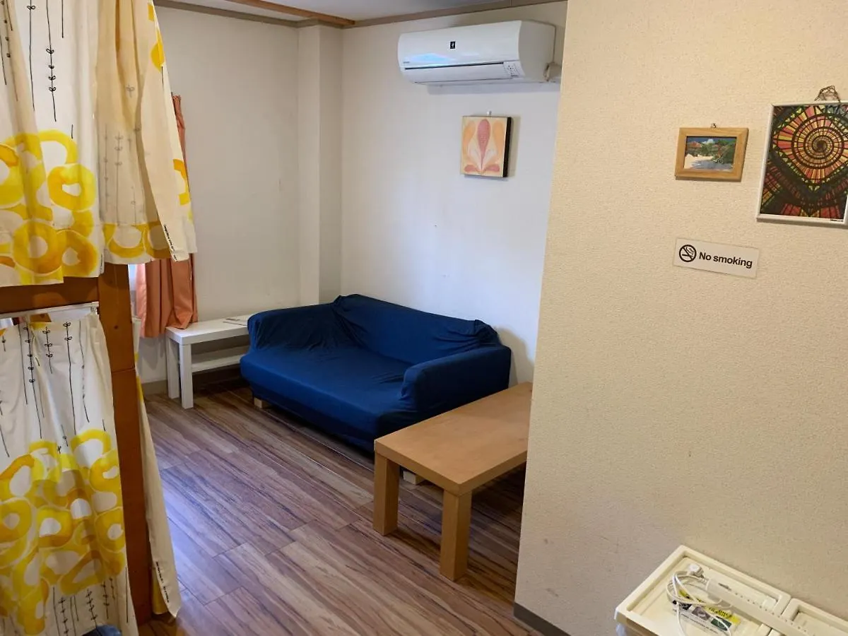 Deer Hostel Osaka Namba 0*,